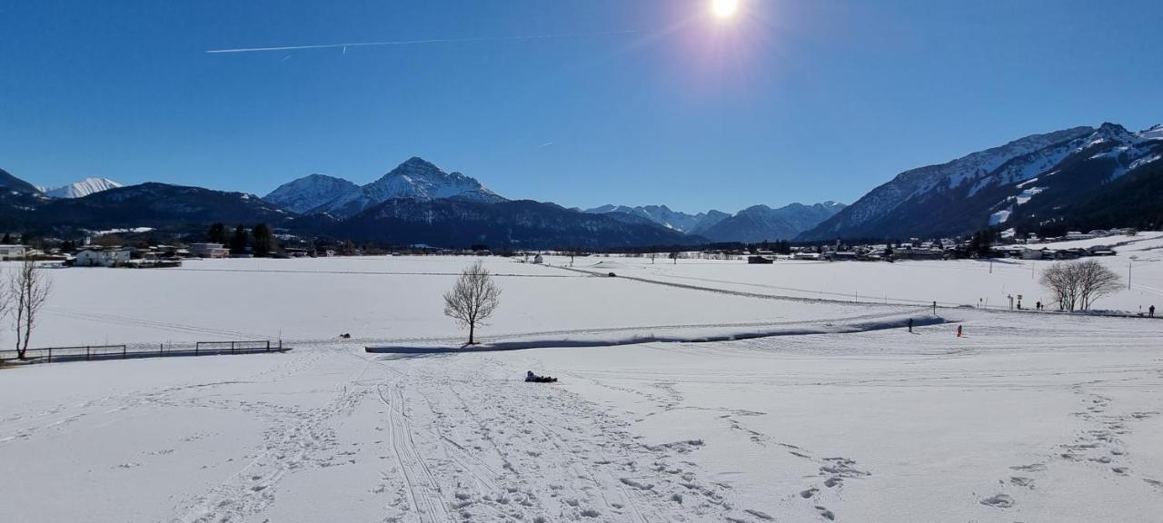 Ferienwohnung Ela Reutte Exteriör bild